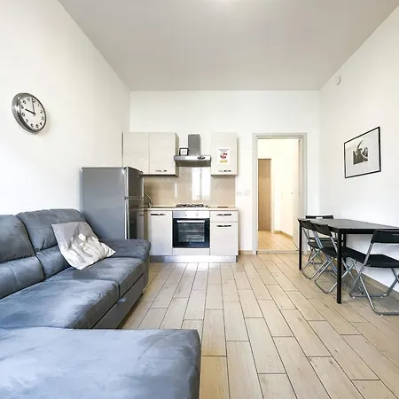 Along The Canal Smart Flat Naviglio - 4 People Corsico Exterior foto