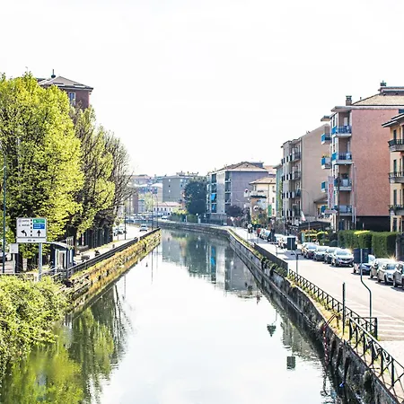 Along The Canal Smart Flat Naviglio - 4 People Corsico Exterior foto