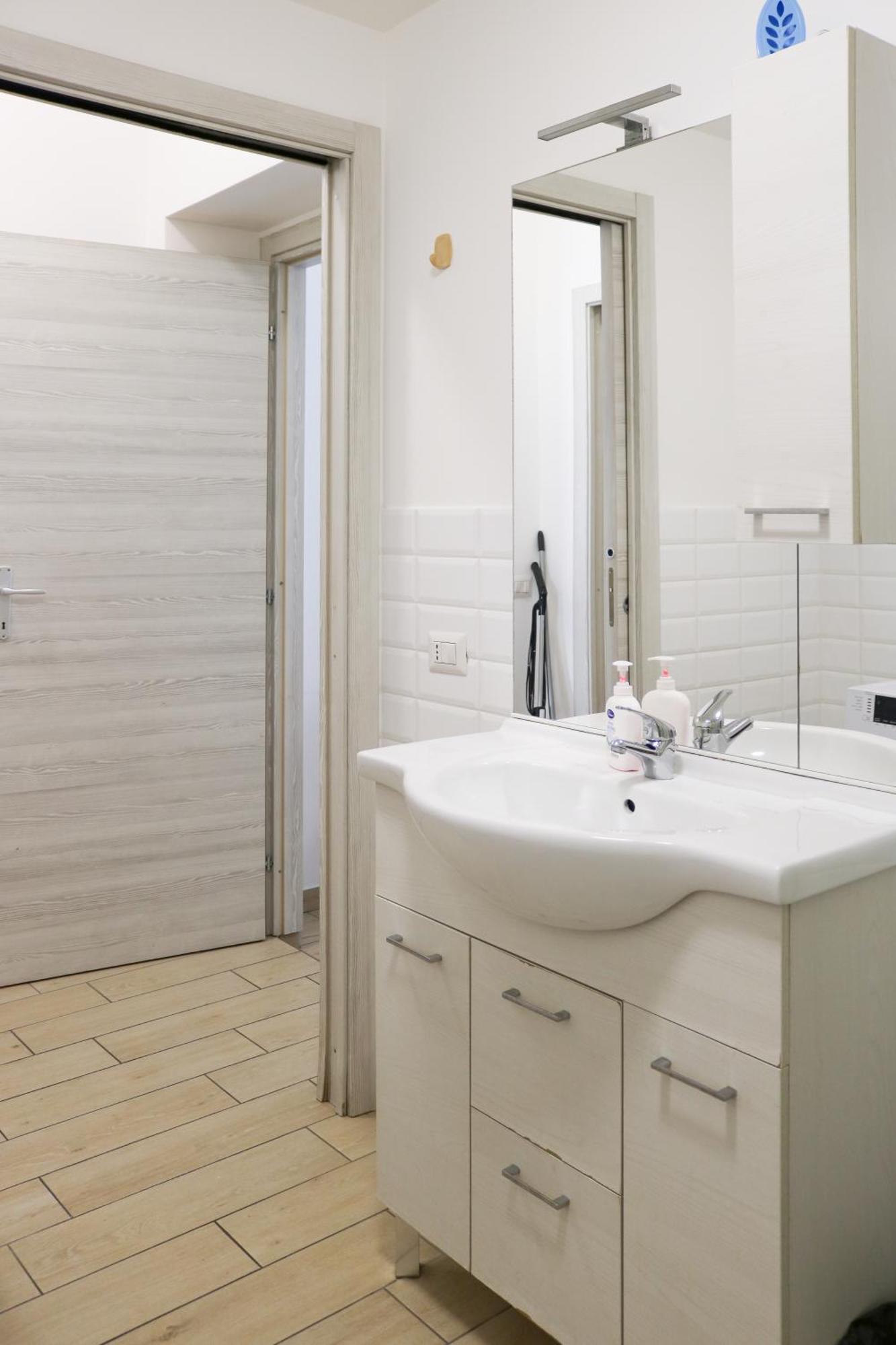 Apartment Along The Canal Smart Flat Naviglio - 4 People *