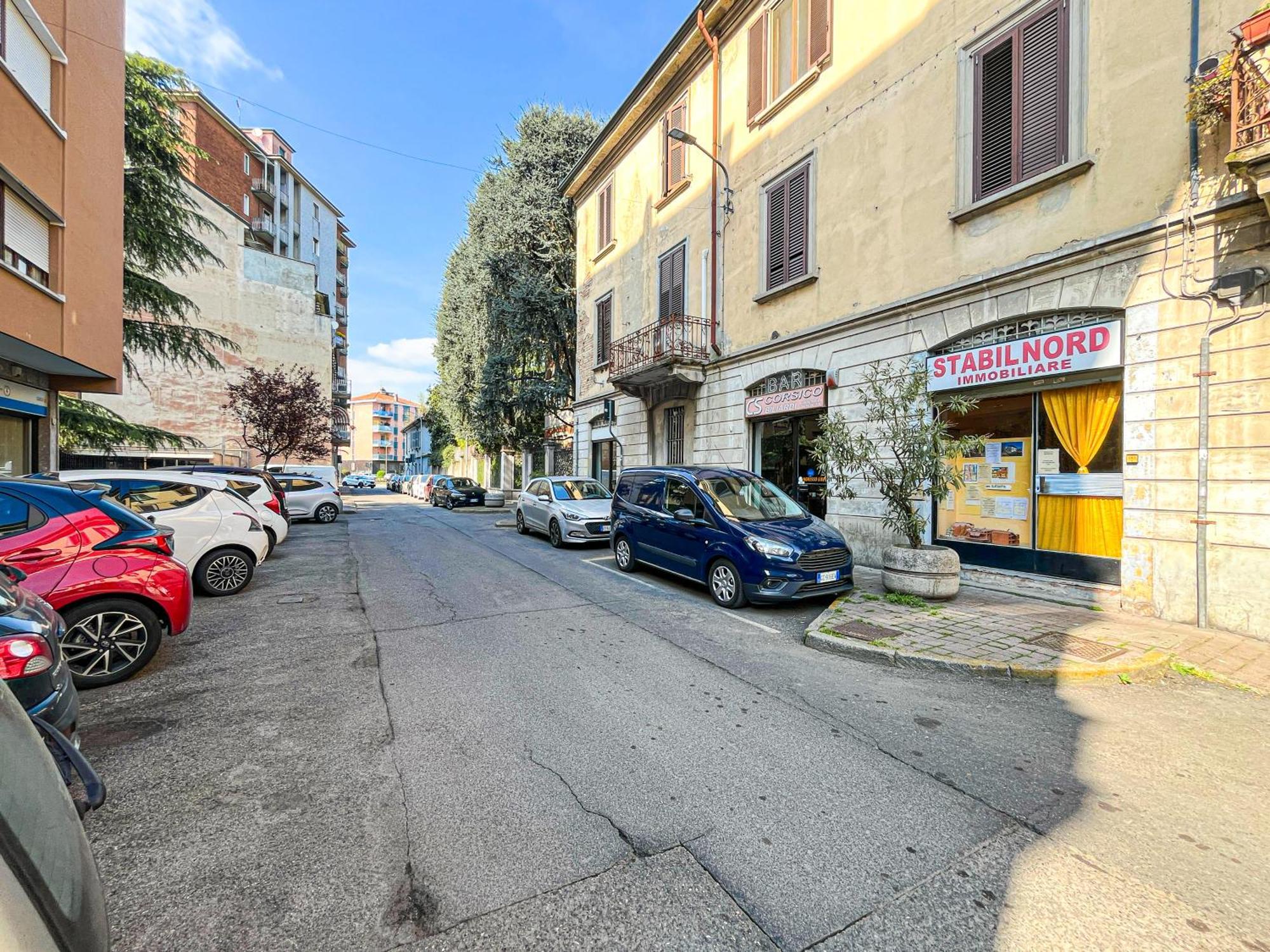 Along The Canal Smart Flat Naviglio - 4 People * Corsico