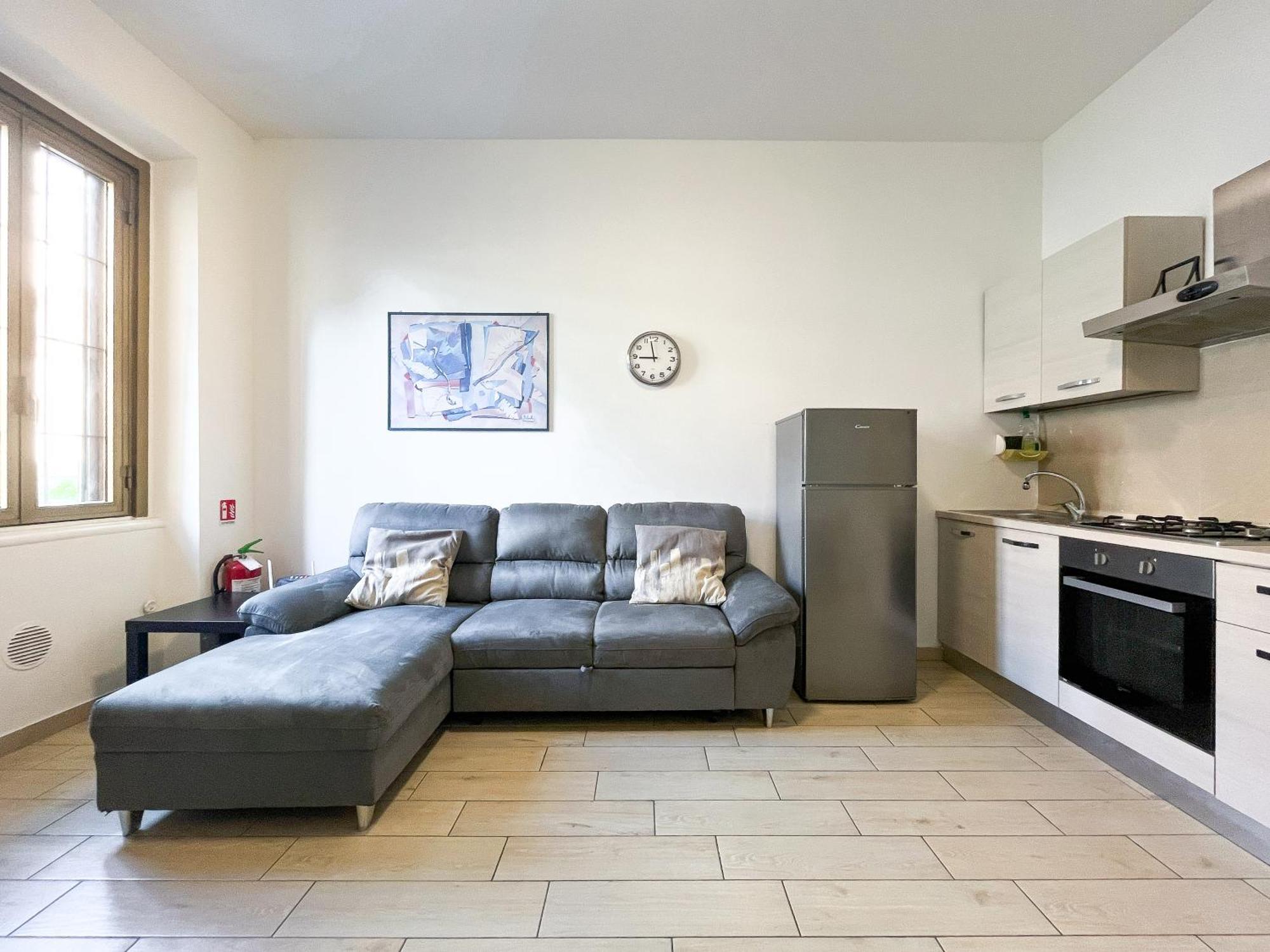 Apartment Along The Canal Smart Flat Naviglio - 4 People Corsico