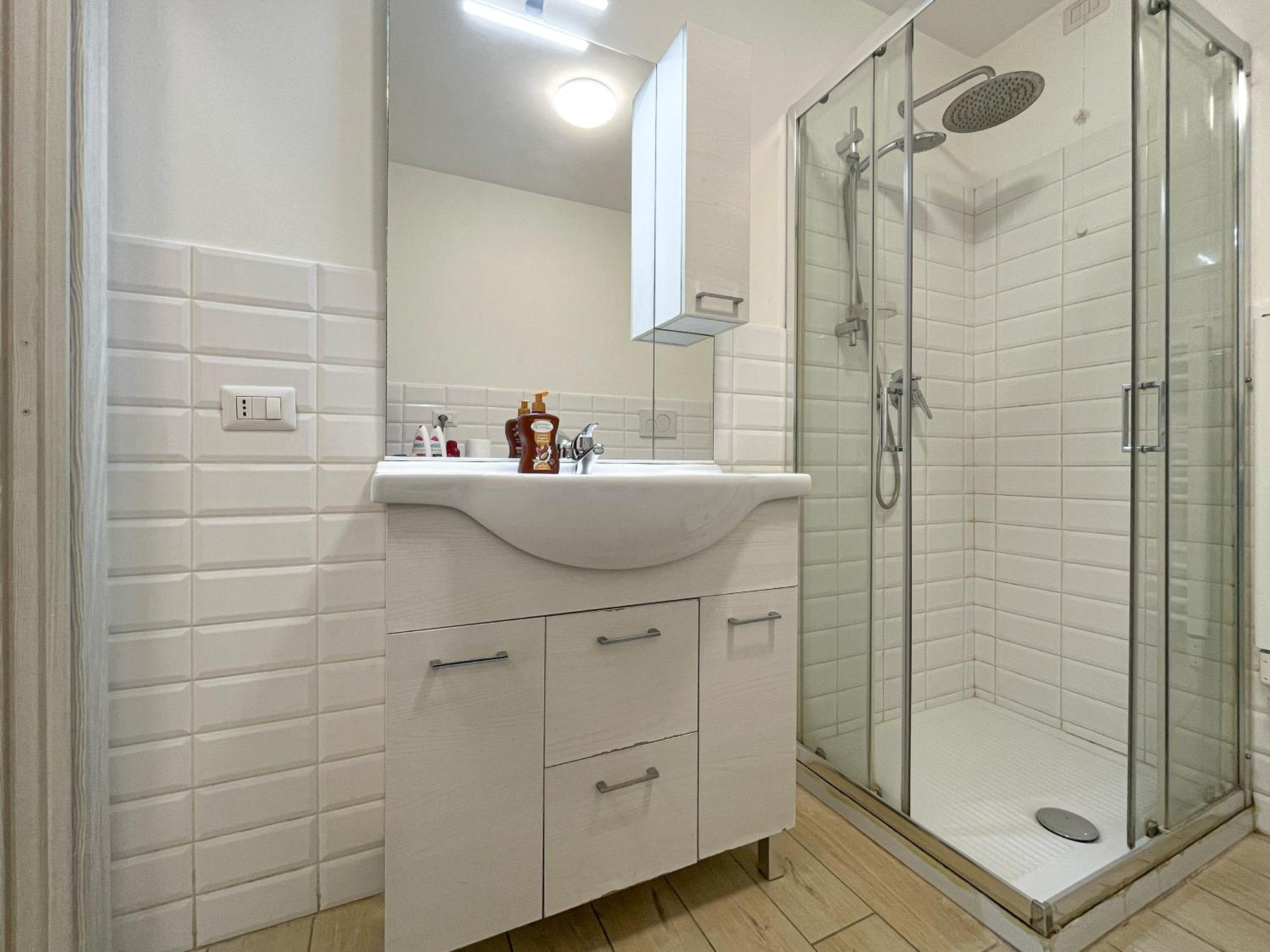 Along The Canal Smart Flat Naviglio - 4 People * Corsico