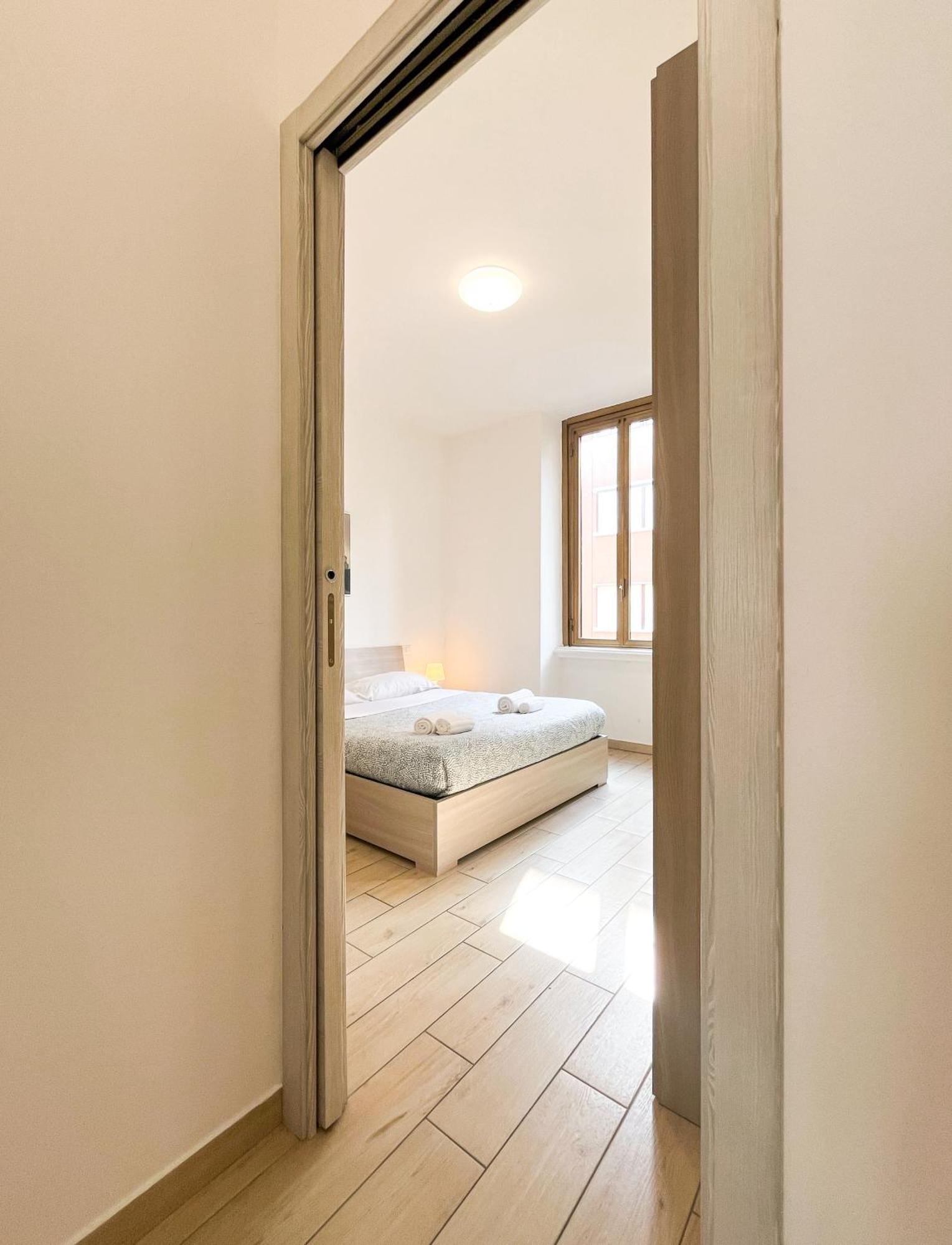 Apartment Along The Canal Smart Flat Naviglio - 4 People *